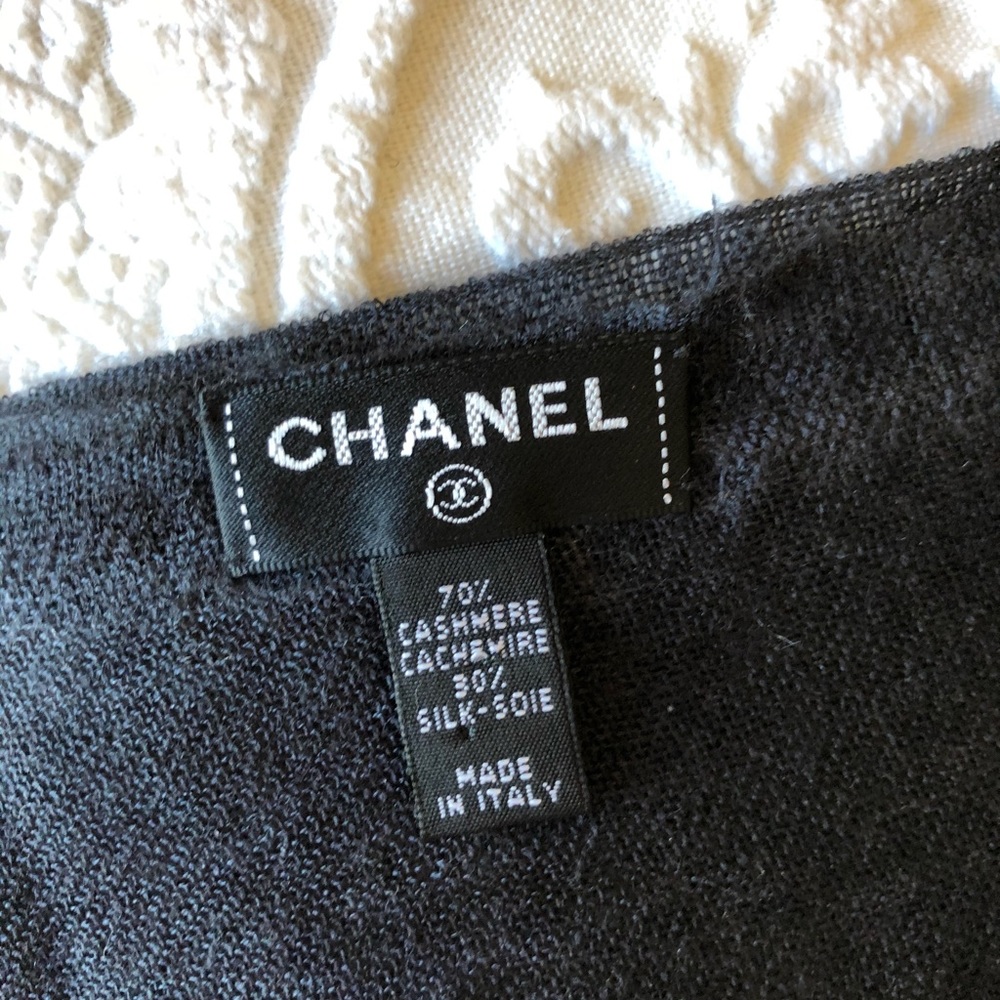 Chanel scarf - Picture 6 of 6